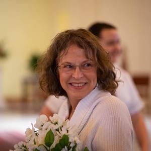 Meet your Posher, Dee